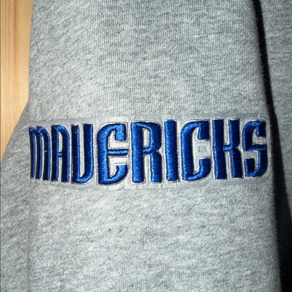NBA Dallas Mavericks Gray Hoodie Size Large - Picture 6 of 10